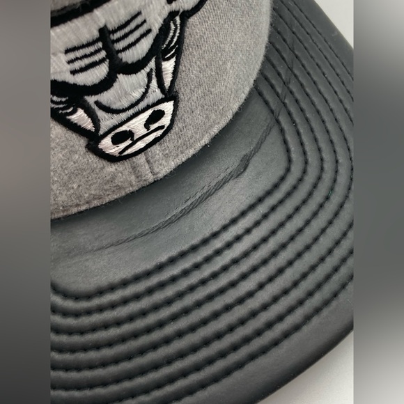 Mitchell & Ness Chicago Bulls NBA Day One Snapback Hat Gray Adjustable - Picture 4 of 9